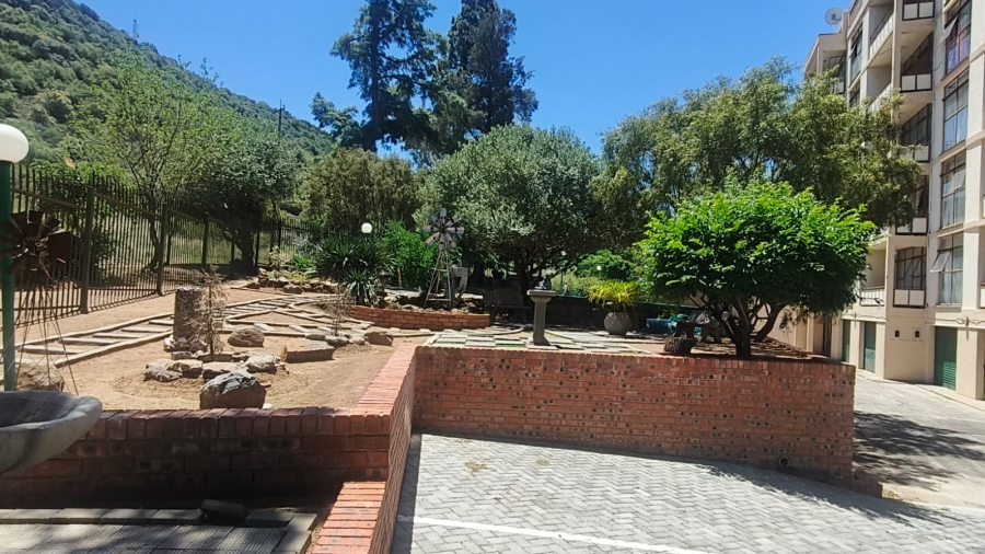 2 Bedroom Property for Sale in Bloemfontein Free State